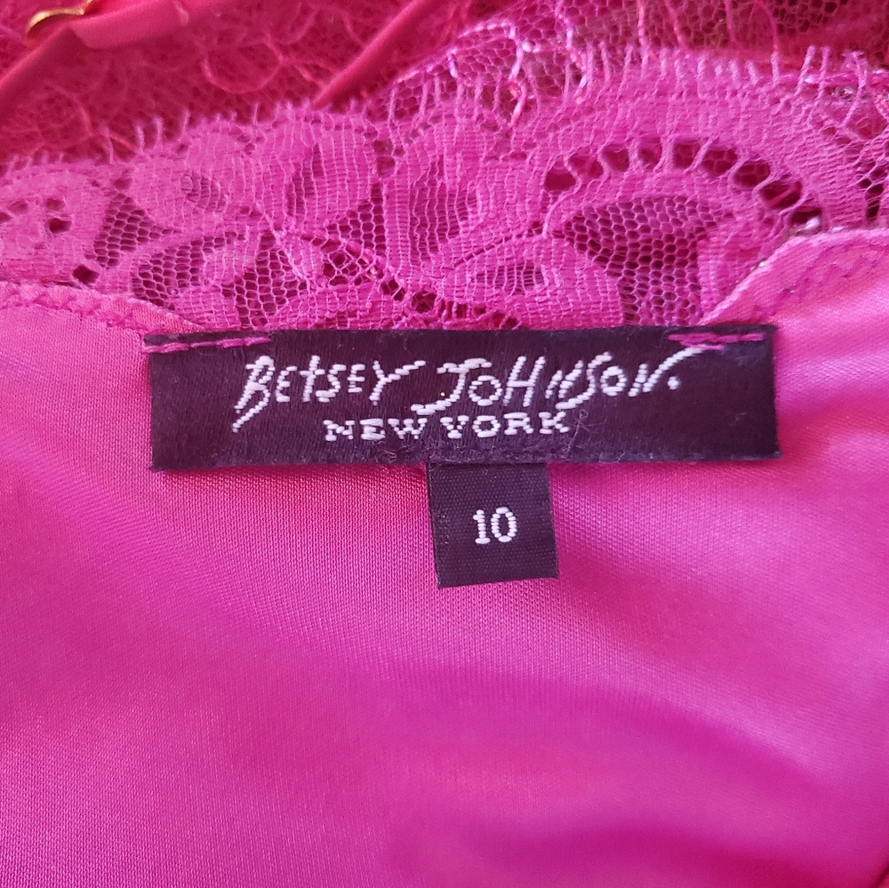 Beautiful Betsey Johnson pink and gold lace dress size 10